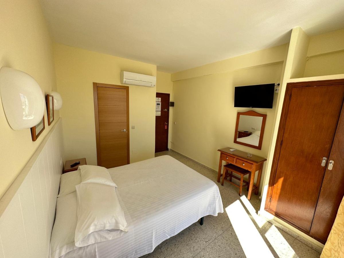 Hotel Cabello トレモリノス エクステリア 写真