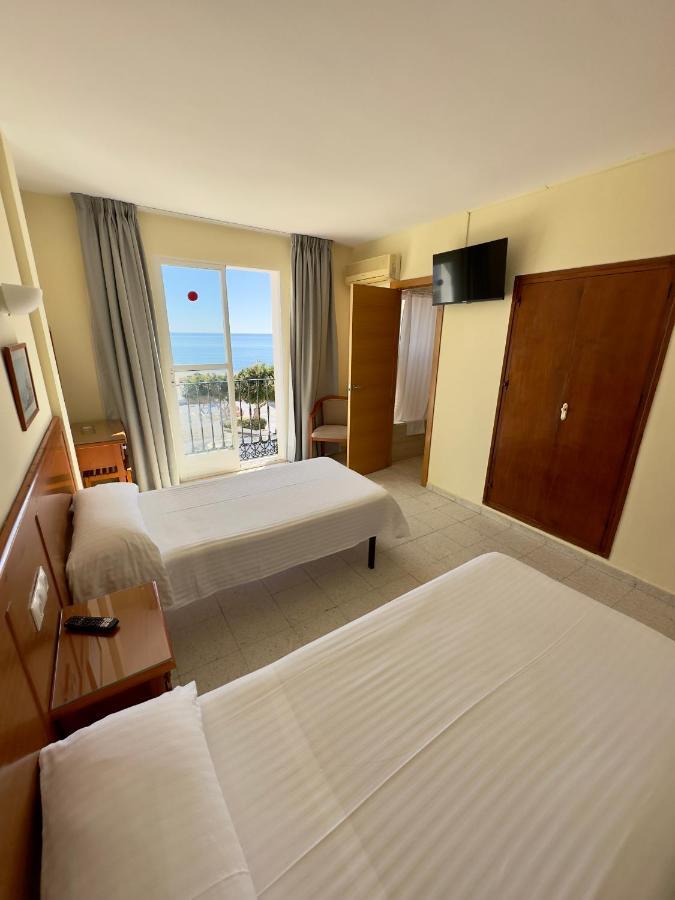Hotel Cabello トレモリノス エクステリア 写真