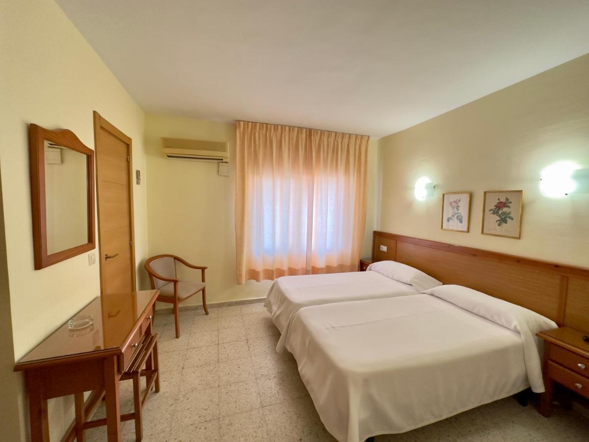 Hotel Cabello トレモリノス エクステリア 写真