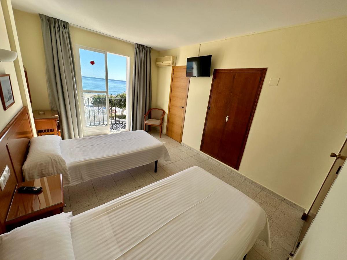 Hotel Cabello トレモリノス エクステリア 写真