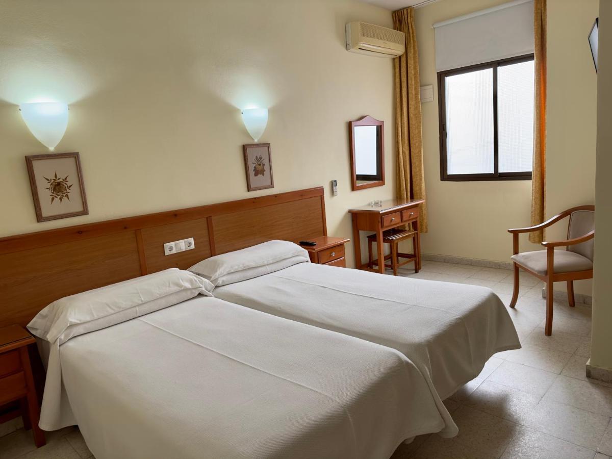 Hotel Cabello トレモリノス エクステリア 写真